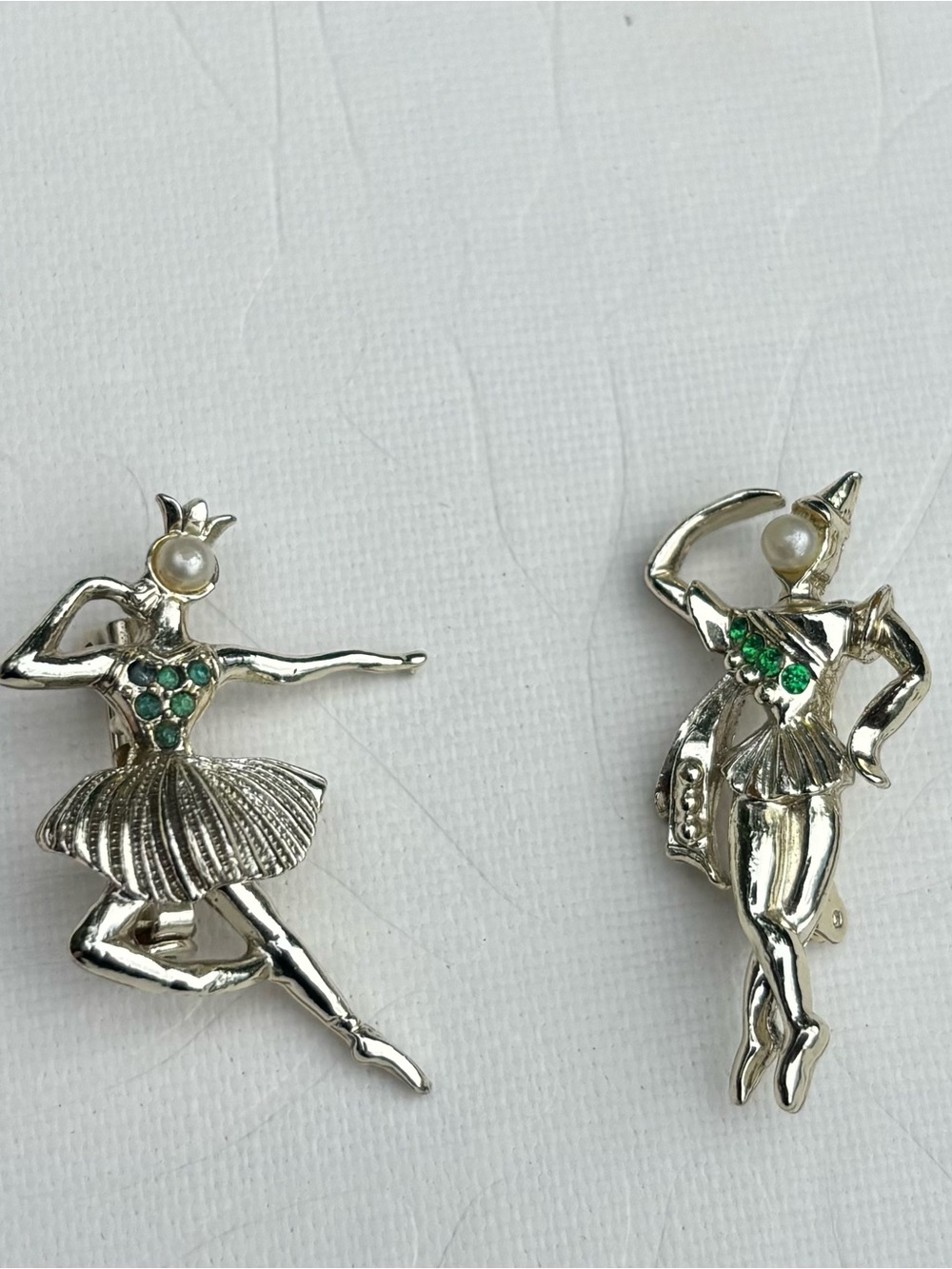 Dancer Crystal & Pearl Brooch Set - Silver Tone with Green Crystals